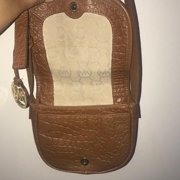 Authentic - Picture 5 of 8